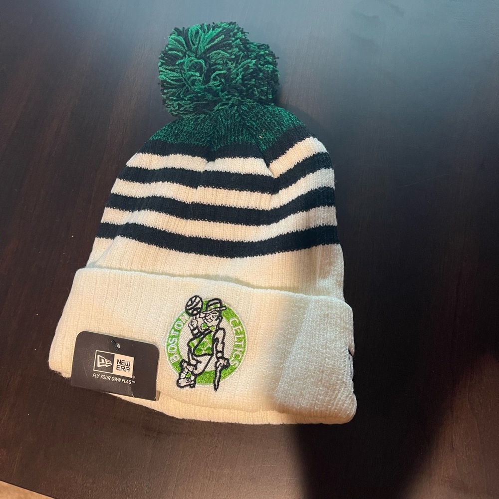 (NEW) New Era Boston Celtics Beanie